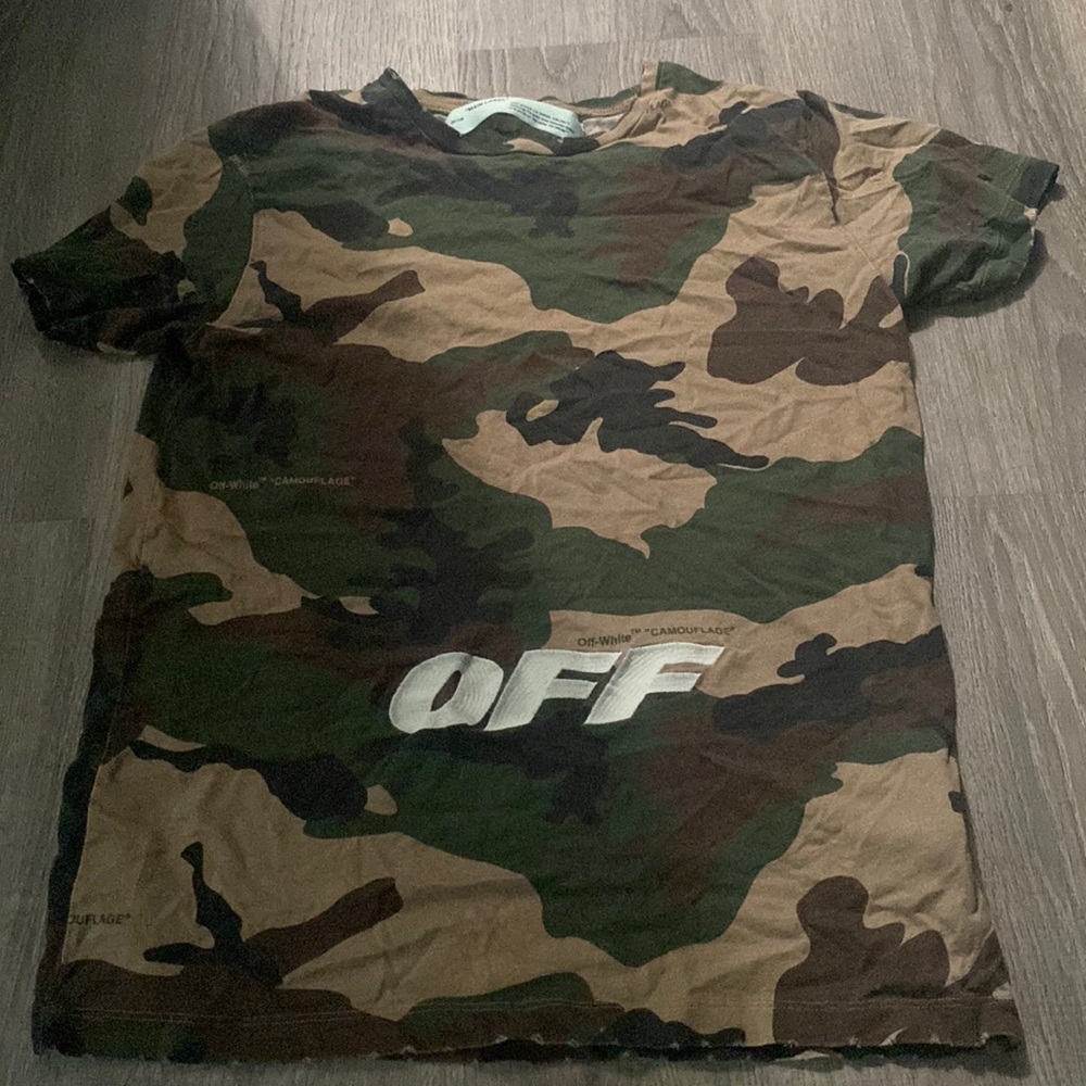Off white “MAIN LABEL” Camo t-shirt